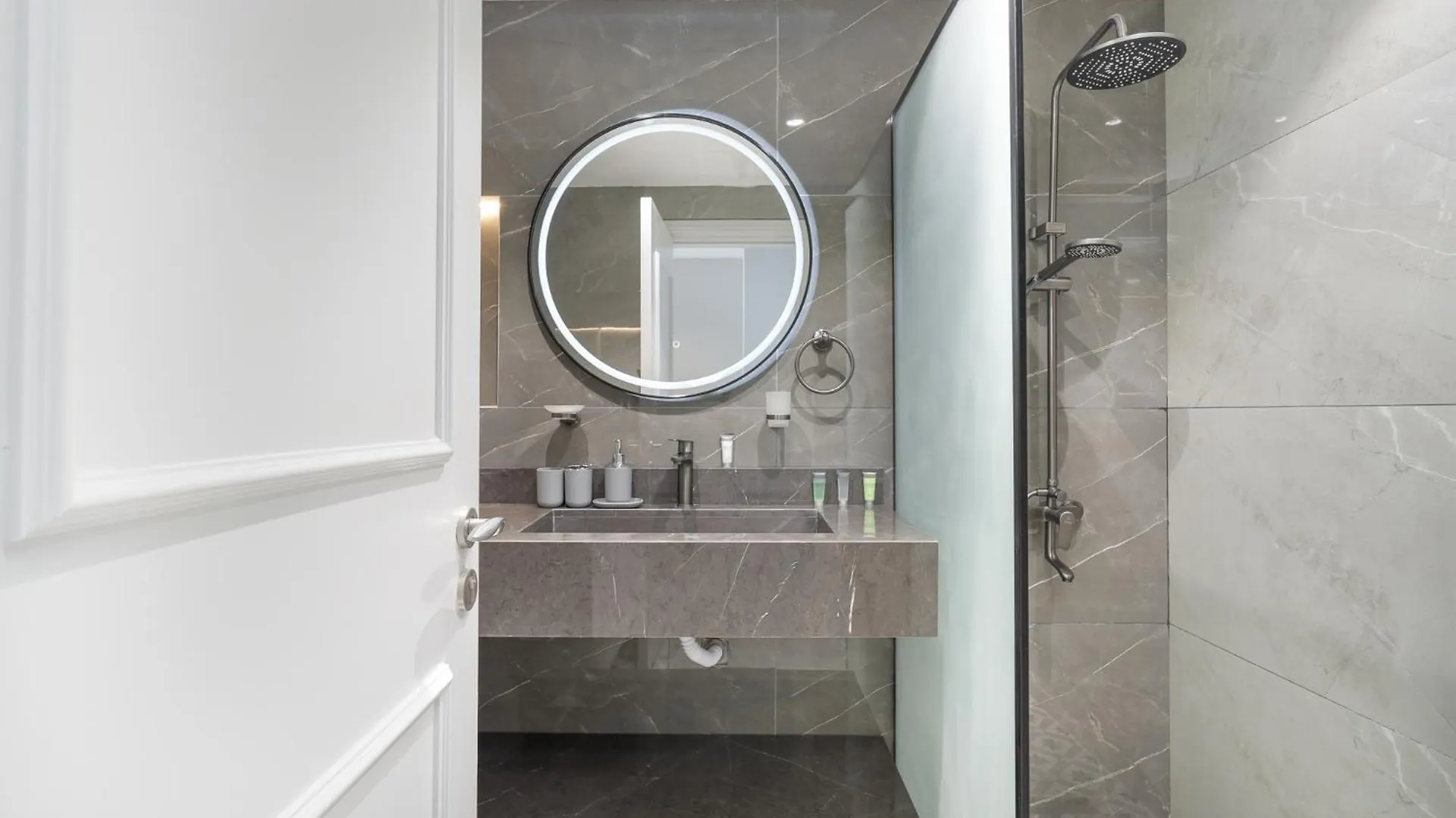 Simple Yet Special 1 Bed For 2 In Mayfair Tower Business Bay Apartment Dubai