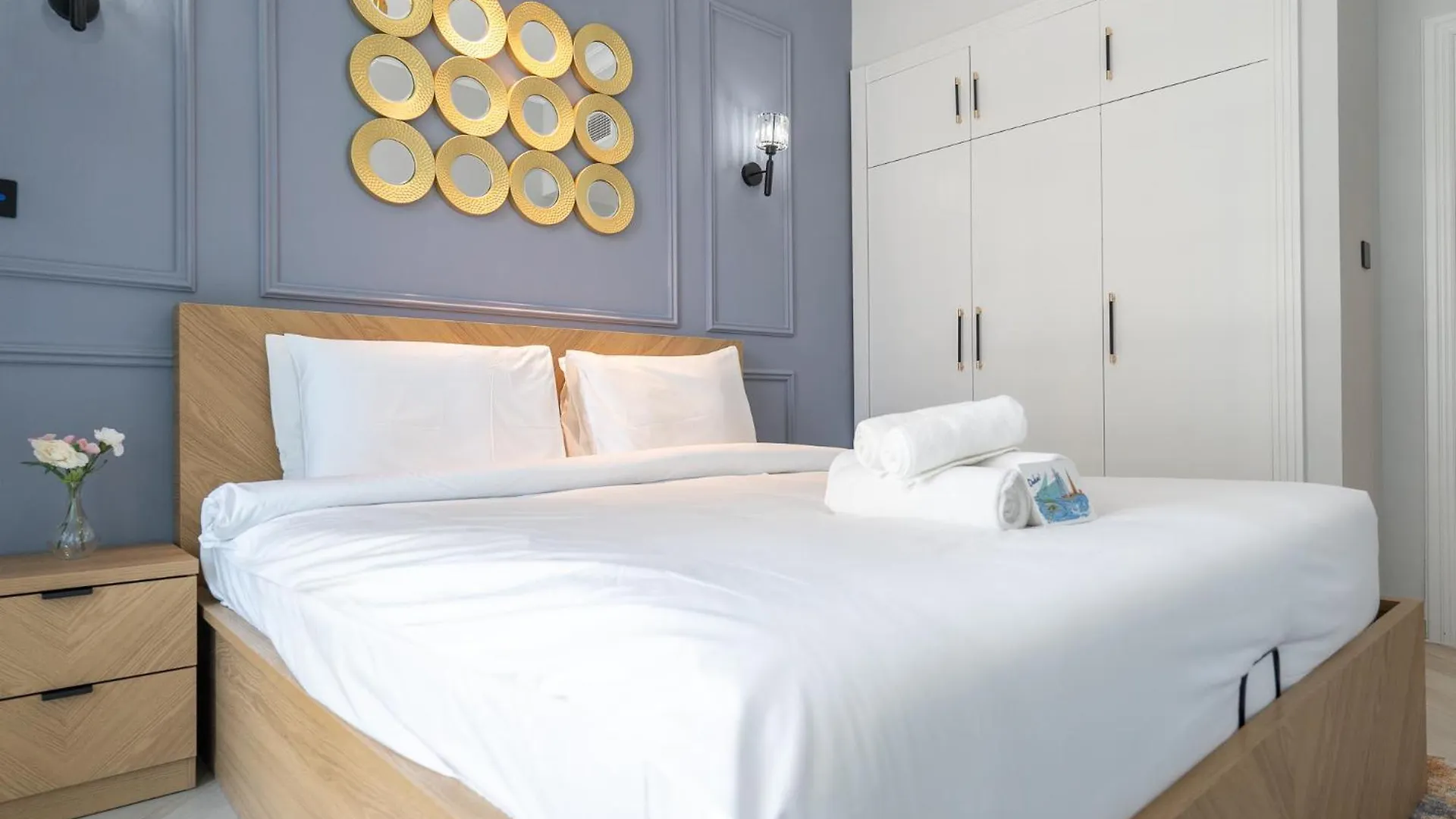 Simple Yet Special 1 Bed For 2 In Mayfair Tower Business Bay Apartment Dubai